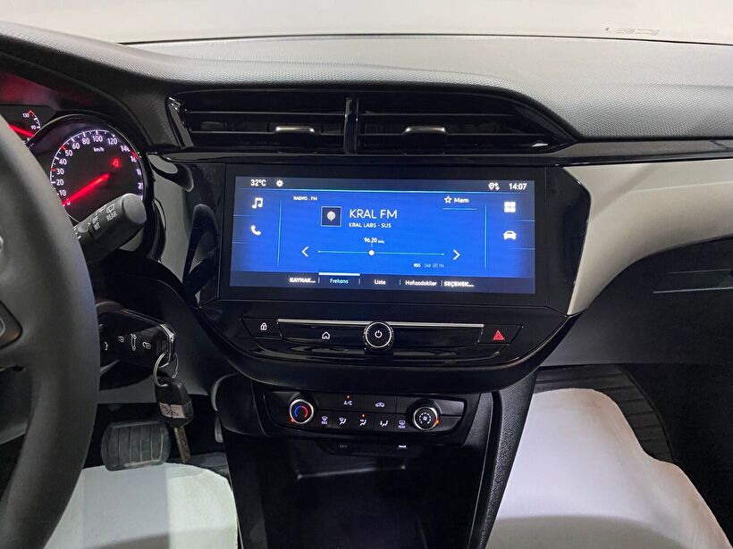 2025 Benzin Otomatik Opel Corsa Gri Gürel Tasarım Aksesuar Otomotiv San. Tic. Ltd. Şti.