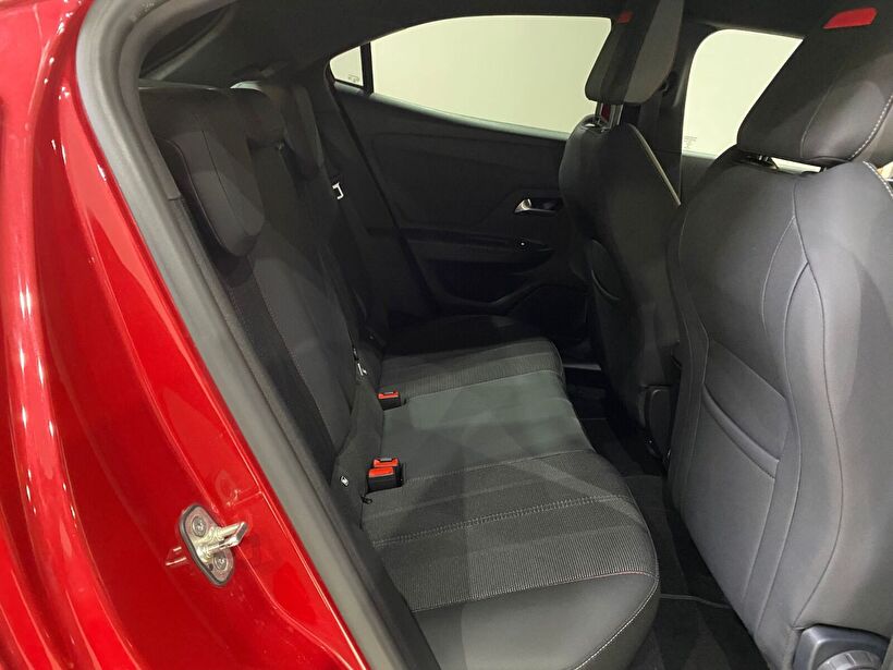 2023 Benzin Otomatik Opel Mokka Kırmızı Gürel Tasarım Aksesuar Otomotiv San. Tic. Ltd. Şti.