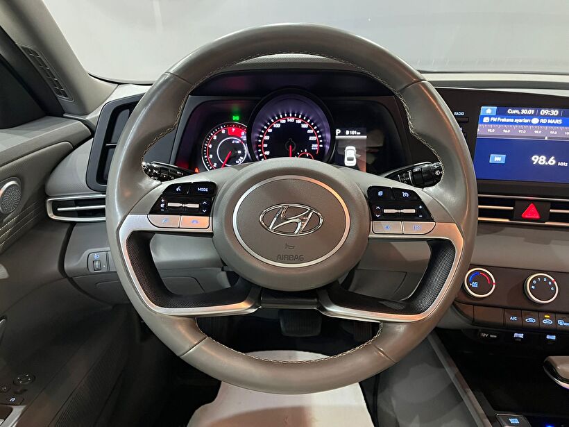 2021 Benzin Otomatik Hyundai Elantra Mavi Gürel Tasarım Aksesuar Otomotiv San. Tic. Ltd. Şti.