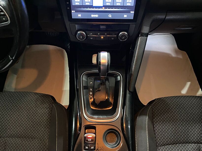 2017 Dizel Otomatik Renault Kadjar Mavi Gürel Tasarım Aksesuar Otomotiv San. Tic. Ltd. Şti.