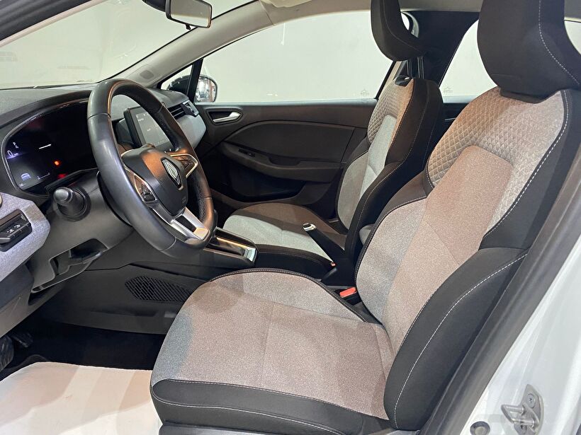 2024 Benzin Otomatik Renault Clio Beyaz Gürel Tasarım Aksesuar Otomotiv San. Tic. Ltd. Şti.