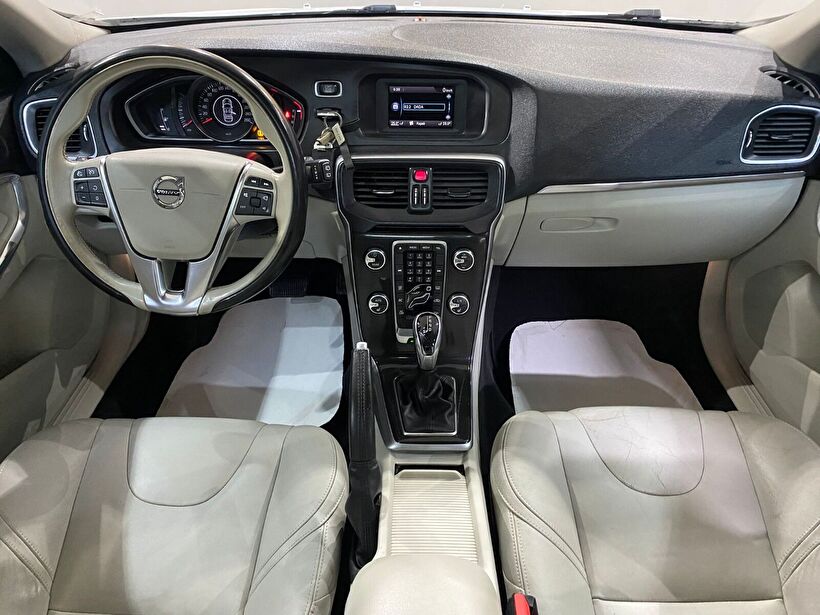 2018 Benzin Otomatik Volvo V40 Beyaz Gürel Tasarım Aksesuar Otomotiv San. Tic. Ltd. Şti.