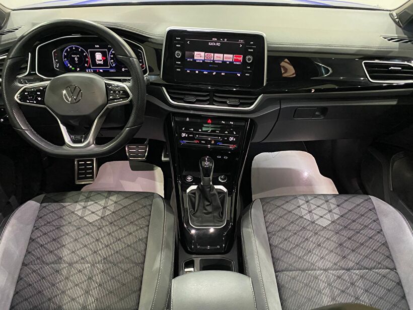2022 Benzin Otomatik Volkswagen T-Roc Mavi Gürel Tasarım Aksesuar Otomotiv San. Tic. Ltd. Şti.