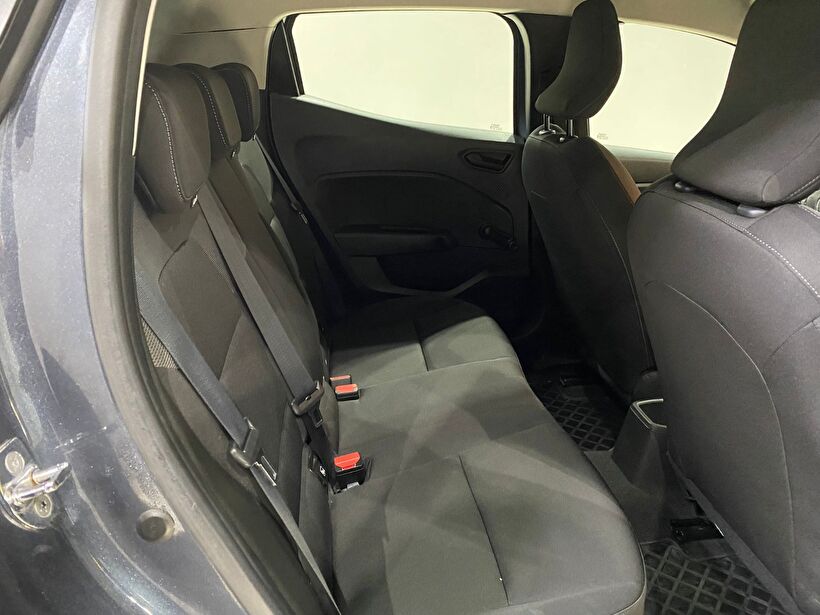 2022 Benzin Otomatik Renault Clio Gri Gürel Tasarım Aksesuar Otomotiv San. Tic. Ltd. Şti.