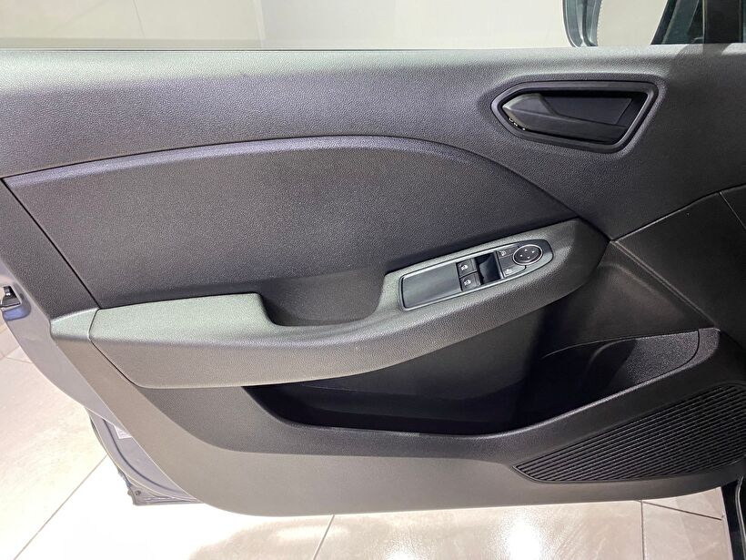 2022 Benzin Otomatik Renault Clio Gri Gürel Tasarım Aksesuar Otomotiv San. Tic. Ltd. Şti.