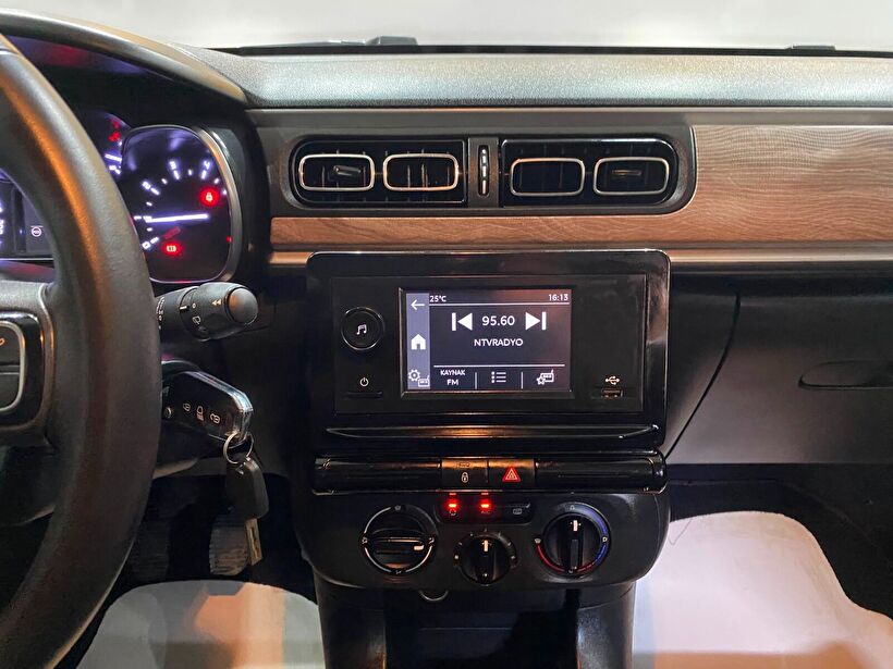 2021 Benzin Manuel Citroen C3 Kırmızı Gürel Tasarım Aksesuar Otomotiv San. Tic. Ltd. Şti.