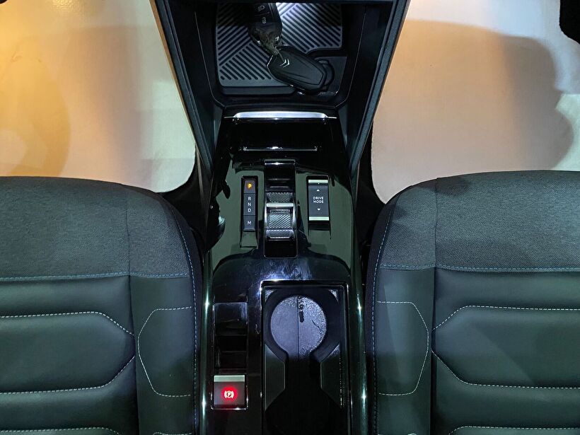 2023 Benzin Otomatik Citroen C4 Beyaz Gürel Tasarım Aksesuar Otomotiv San. Tic. Ltd. Şti.