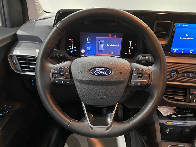 2024 Dizel Manuel Ford Tourneo Courier Yeşil Gürel Tasarım Aksesuar Otomotiv San. Tic. Ltd. Şti.