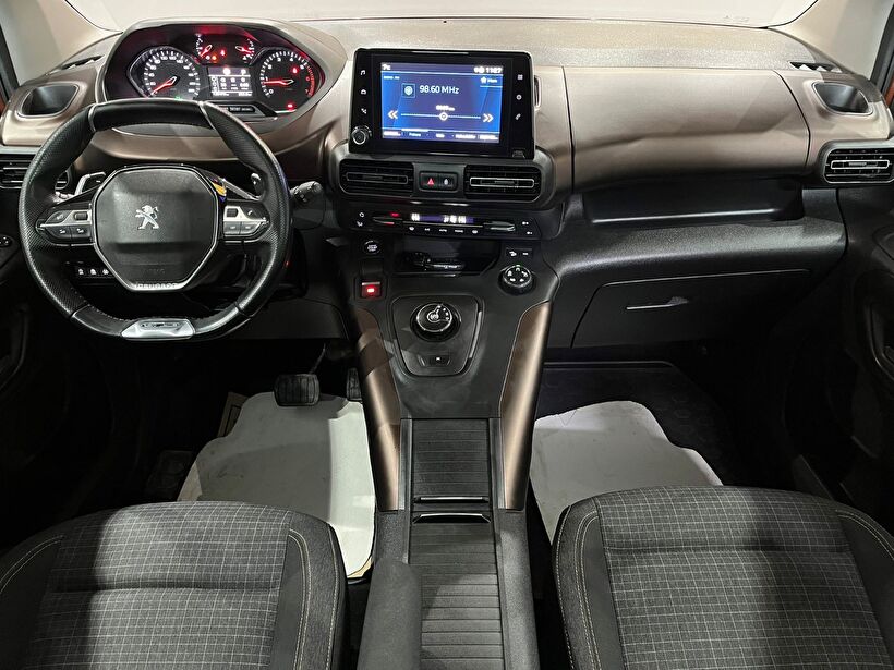 2019 Dizel Otomatik Peugeot Rifter Kahverengi Gürel Tasarım Aksesuar Otomotiv San. Tic. Ltd. Şti.