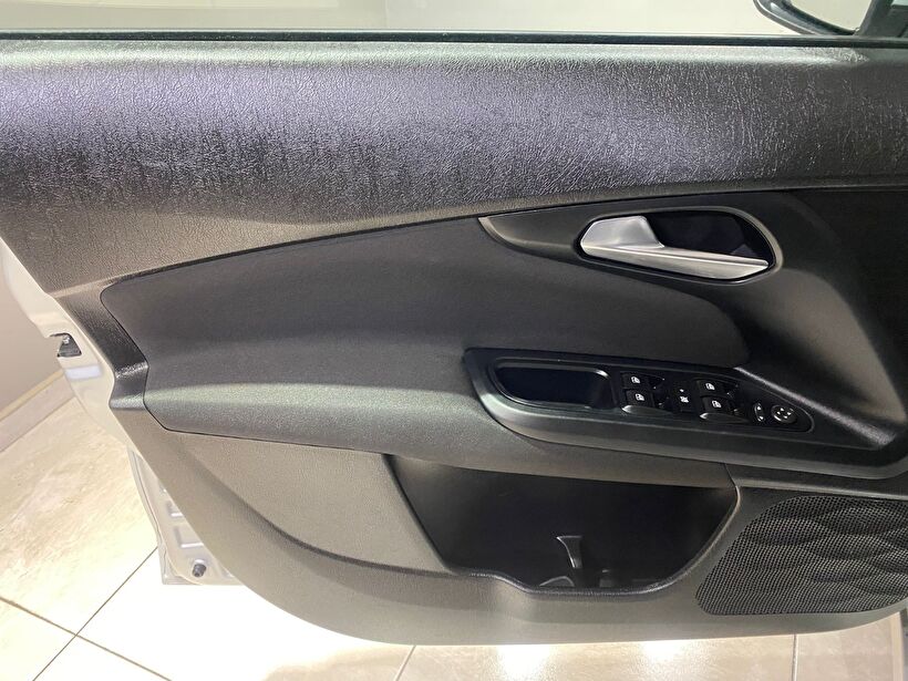 2024 Dizel Otomatik Fiat Egea Gümüş Gri Gürel Tasarım Aksesuar Otomotiv San. Tic. Ltd. Şti.