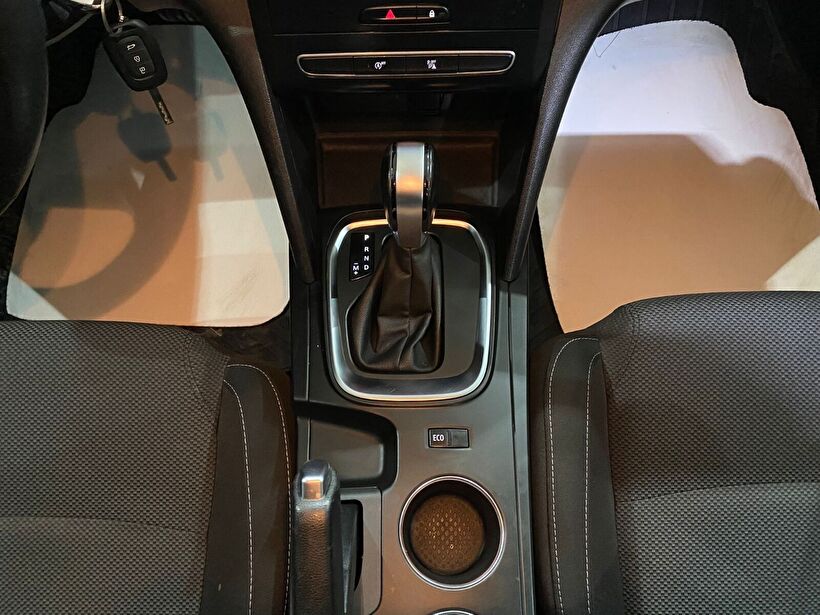 2021 Dizel Otomatik Renault Megane Beyaz Gürel Tasarım Aksesuar Otomotiv San. Tic. Ltd. Şti.