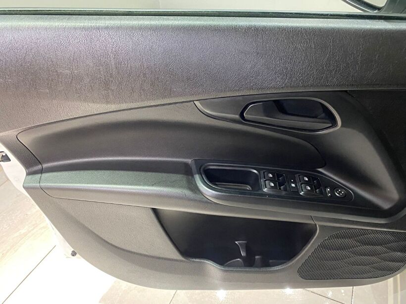 2022 Dizel Manuel Fiat Egea Beyaz Gürel Tasarım Aksesuar Otomotiv San. Tic. Ltd. Şti.