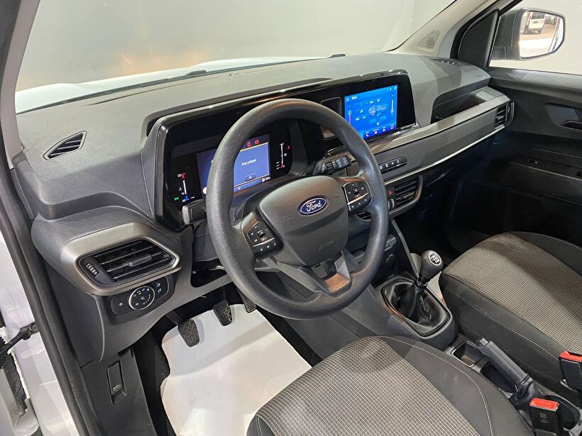 2024 Dizel Manuel Ford Tourneo Courier Beyaz Gürel Tasarım Aksesuar Otomotiv San. Tic. Ltd. Şti.