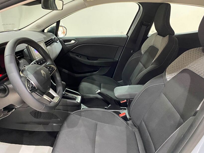 2025 Benzin Otomatik Renault Clio Gri Gürel Tasarım Aksesuar Otomotiv San. Tic. Ltd. Şti.