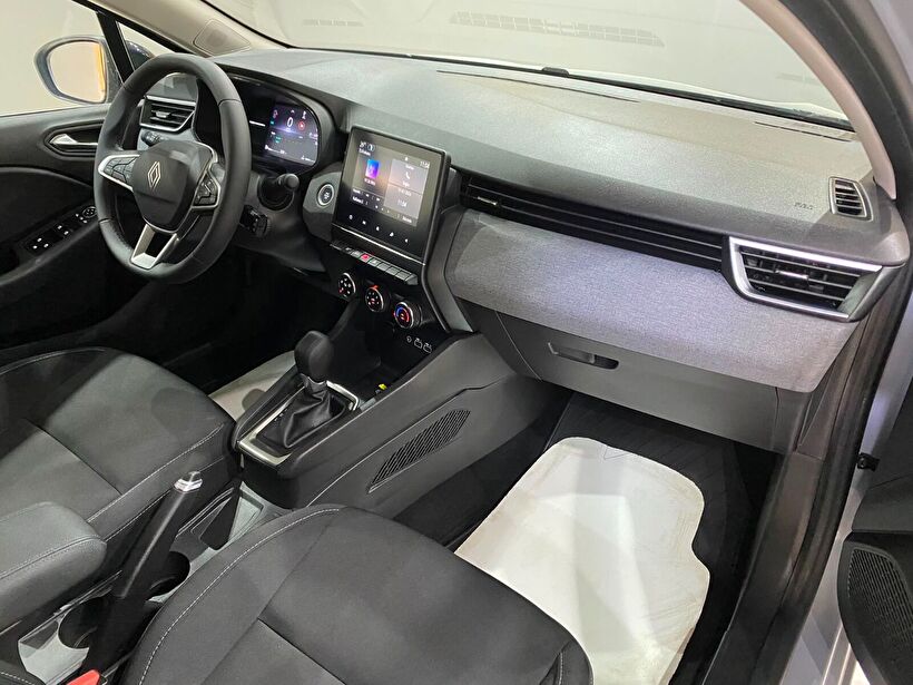 2025 Benzin Otomatik Renault Clio Gri Gürel Tasarım Aksesuar Otomotiv San. Tic. Ltd. Şti.