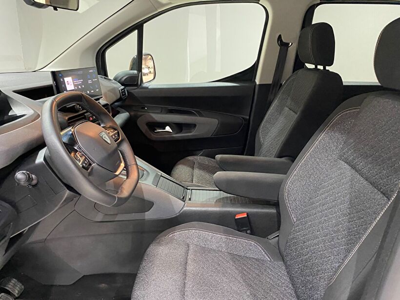 2026 Dizel Otomatik Peugeot Rifter Beyaz Gürel Tasarım Aksesuar Otomotiv San. Tic. Ltd. Şti.