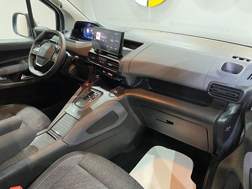 2026 Dizel Otomatik Peugeot Rifter Beyaz Gürel Tasarım Aksesuar Otomotiv San. Tic. Ltd. Şti.