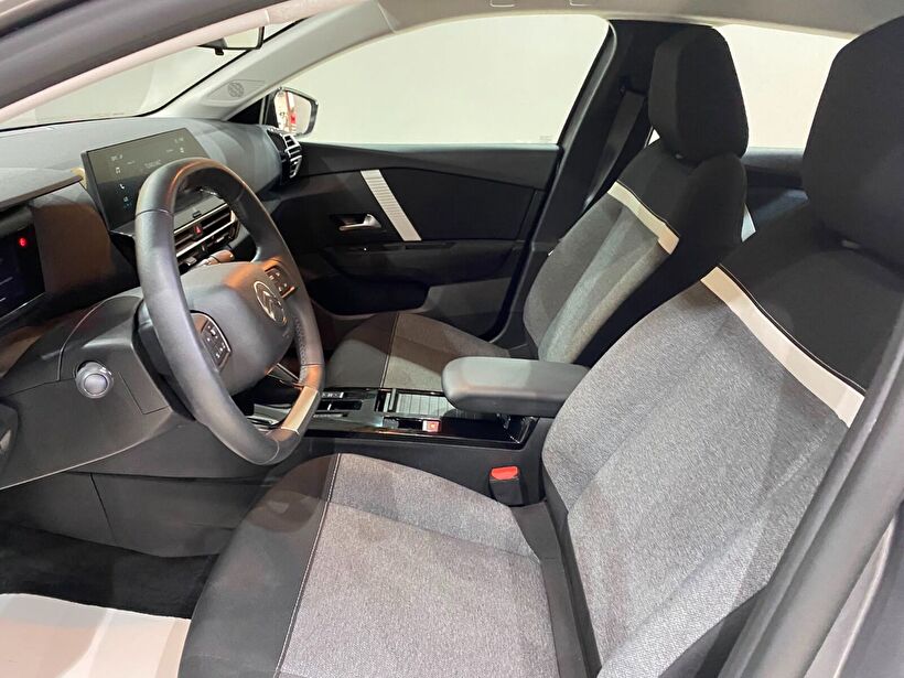 2025 Benzin Otomatik Citroen C4 X Gri Gürel Tasarım Aksesuar Otomotiv San. Tic. Ltd. Şti.