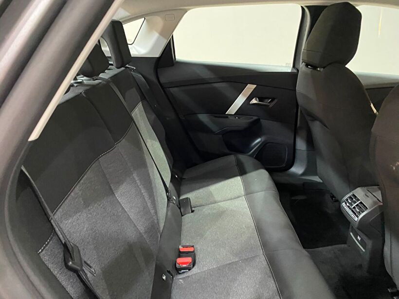 2025 Benzin Otomatik Citroen C4 X Gri Gürel Tasarım Aksesuar Otomotiv San. Tic. Ltd. Şti.