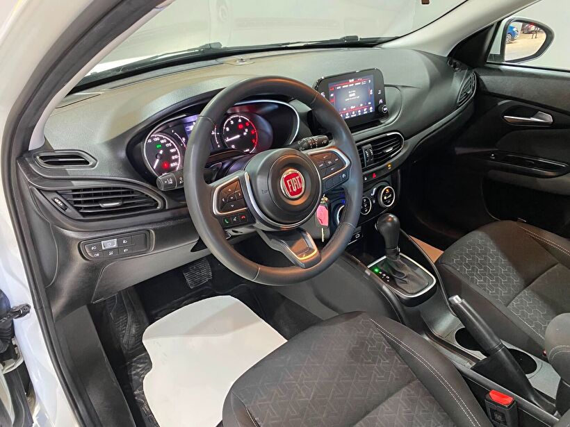 2024 Dizel Otomatik Fiat Egea Cross Beyaz Gürel Tasarım Aksesuar Otomotiv San. Tic. Ltd. Şti.