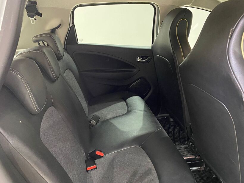 2022 Elektrik Otomatik Renault ZOE Beyaz Gürel Tasarım Aksesuar Otomotiv San. Tic. Ltd. Şti.