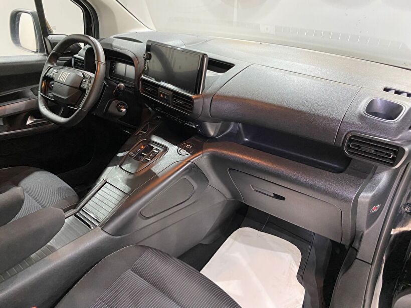 2025 Dizel Otomatik Fiat Doblo Combi Siyah Gürel Tasarım Aksesuar Otomotiv San. Tic. Ltd. Şti.