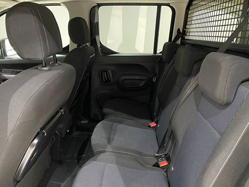 2025 Dizel Otomatik Fiat Doblo Combi Siyah Gürel Tasarım Aksesuar Otomotiv San. Tic. Ltd. Şti.