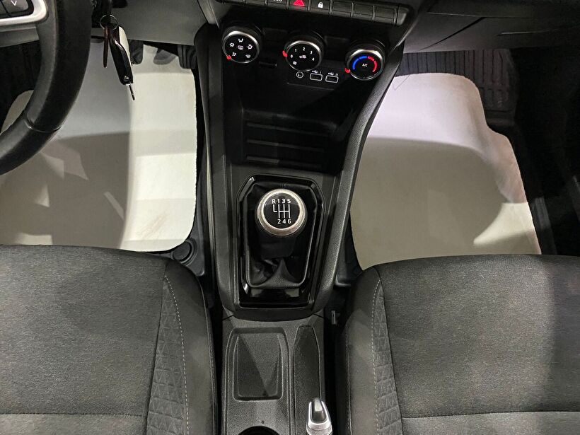 2023 Benzin Manuel Renault Clio Beyaz Gürel Tasarım Aksesuar Otomotiv San. Tic. Ltd. Şti.