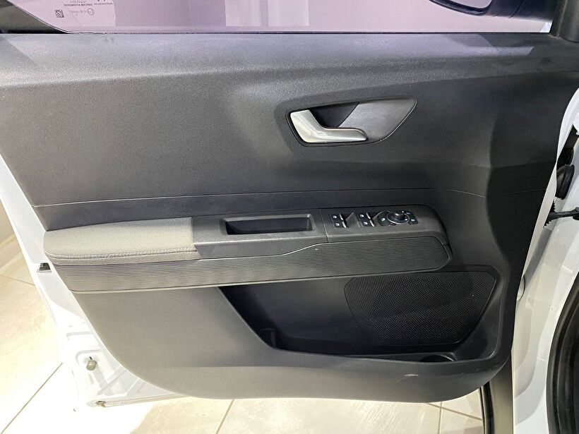 2024 Benzin Otomatik Ford Tourneo Courier Beyaz Gürel Tasarım Aksesuar Otomotiv San. Tic. Ltd. Şti.