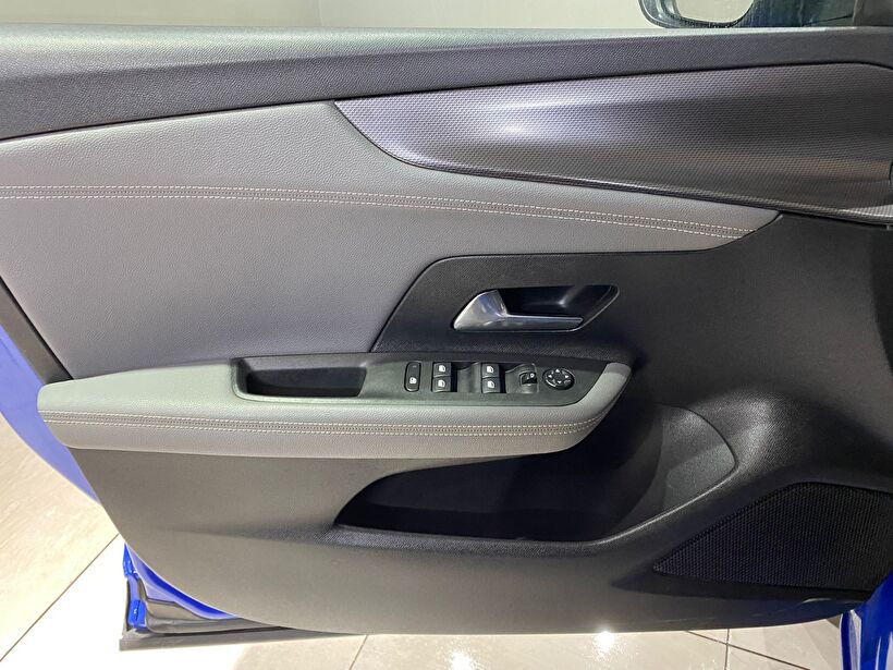 2022 Benzin Otomatik Opel Mokka Mavi Gürel Tasarım Aksesuar Otomotiv San. Tic. Ltd. Şti.