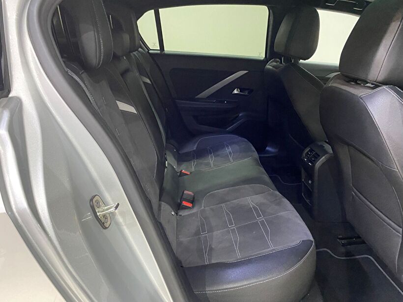 2024 Elektrik Otomatik Opel Astra-e Gümüş Gri Gürel Tasarım Aksesuar Otomotiv San. Tic. Ltd. Şti.