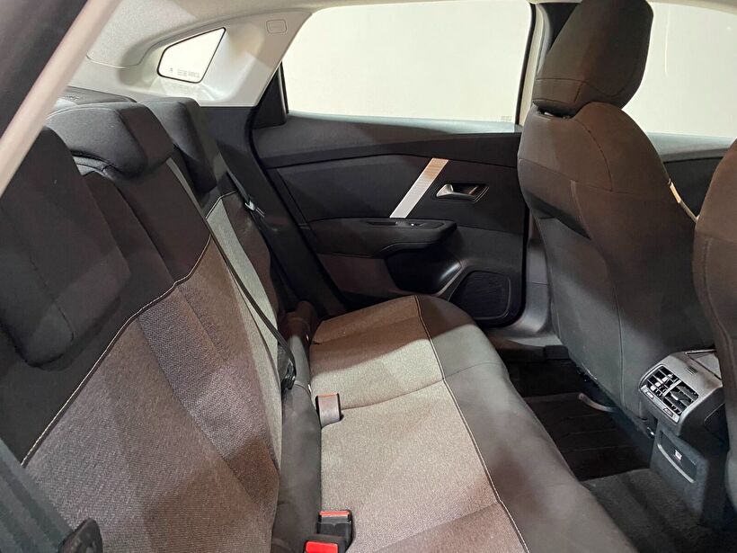 2024 Benzin Otomatik Citroen C4 X Beyaz Gürel Tasarım Aksesuar Otomotiv San. Tic. Ltd. Şti.