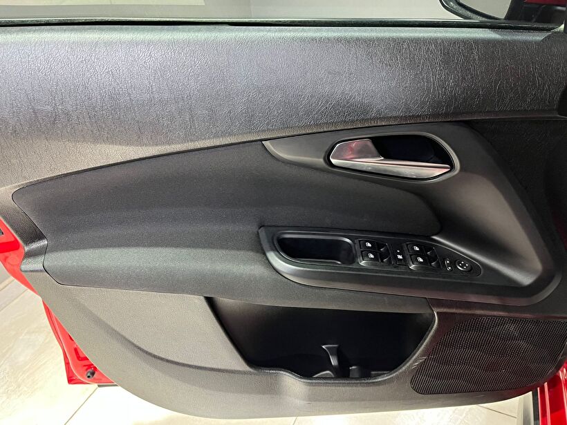 2021 Benzin Manuel Fiat Egea Kırmızı Gürel Tasarım Aksesuar Otomotiv San. Tic. Ltd. Şti.