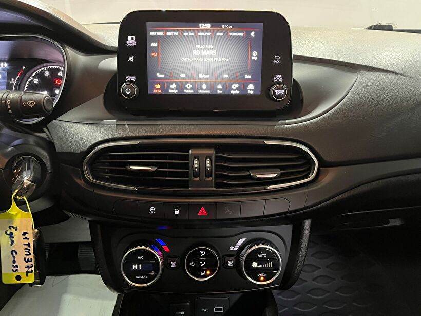 2021 Benzin Manuel Fiat Egea Kırmızı Gürel Tasarım Aksesuar Otomotiv San. Tic. Ltd. Şti.