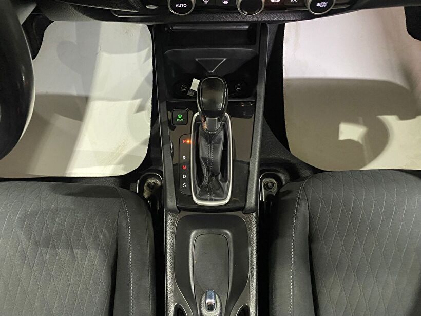 2022 Benzin Otomatik Honda City Kırmızı Gürel Tasarım Aksesuar Otomotiv San. Tic. Ltd. Şti.