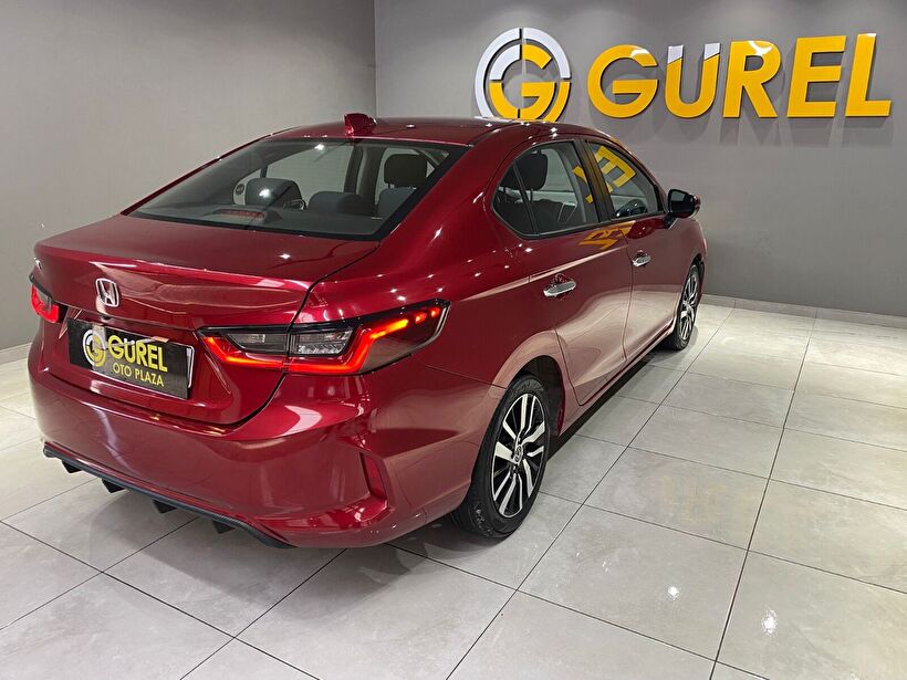 2022 Benzin Otomatik Honda City Kırmızı Gürel Tasarım Aksesuar Otomotiv San. Tic. Ltd. Şti.