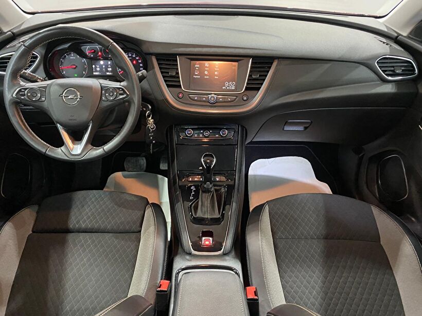 2020 Benzin Otomatik Opel Grandland X Kırmızı Gürel Tasarım Aksesuar Otomotiv San. Tic. Ltd. Şti.