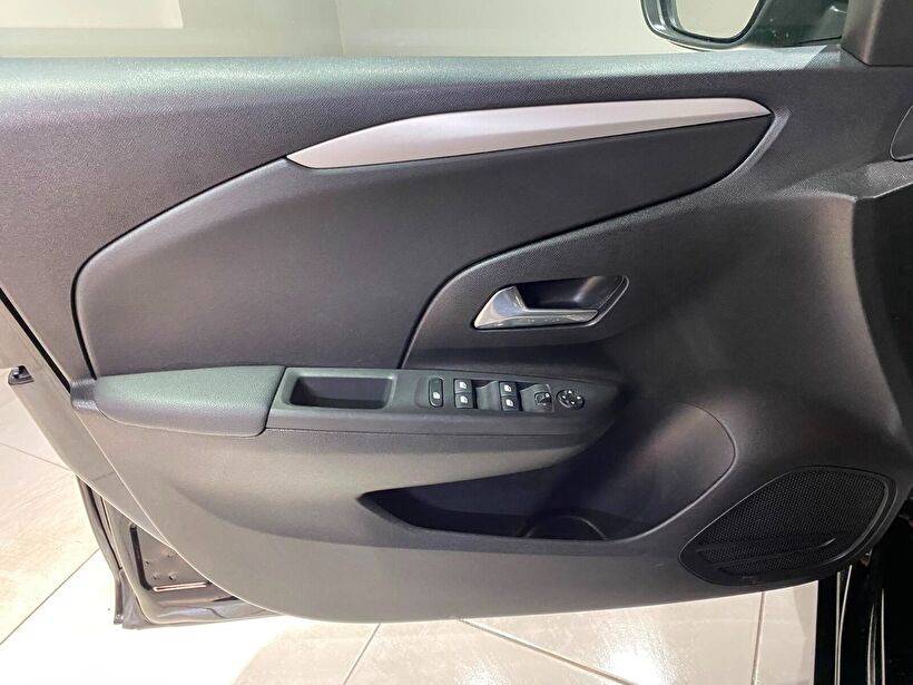2025 Benzin Otomatik Opel Corsa Siyah Gürel Tasarım Aksesuar Otomotiv San. Tic. Ltd. Şti.