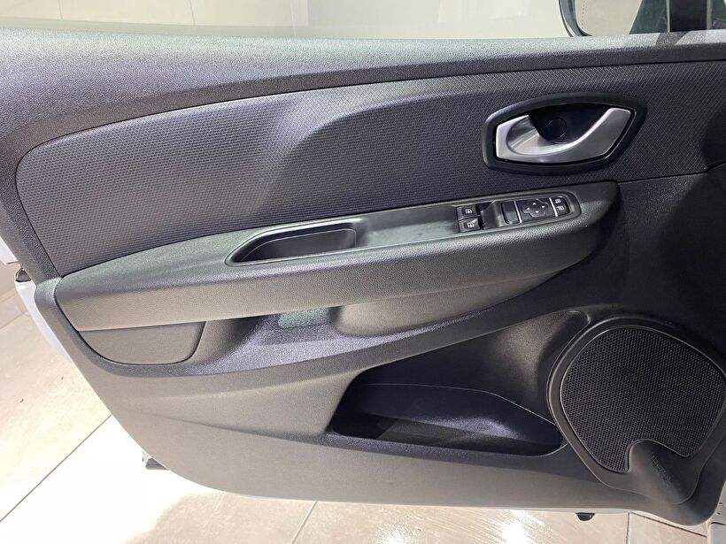 2019 Benzin + LPG Manuel Renault Clio Beyaz Gürel Tasarım Aksesuar Otomotiv San. Tic. Ltd. Şti.