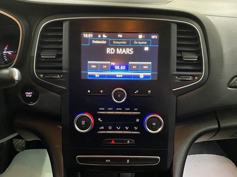 2017 Benzin Manuel Renault Megane Mavi Gürel Tasarım Aksesuar Otomotiv San. Tic. Ltd. Şti.