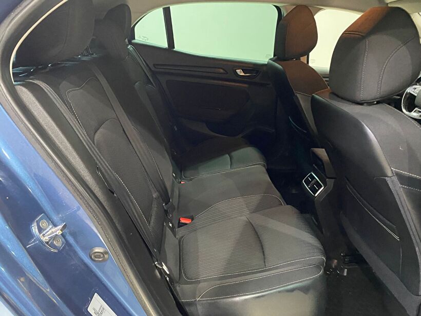 2017 Benzin Manuel Renault Megane Mavi Gürel Tasarım Aksesuar Otomotiv San. Tic. Ltd. Şti.