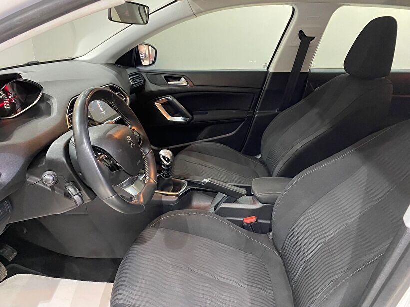 2017 Benzin Manuel Peugeot 308 Beyaz Gürel Tasarım Aksesuar Otomotiv San. Tic. Ltd. Şti.