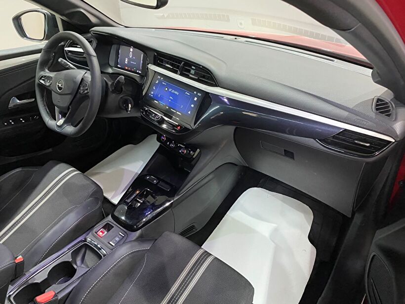 2025 Benzin Otomatik Opel Corsa Kırmızı Gürel Tasarım Aksesuar Otomotiv San. Tic. Ltd. Şti.