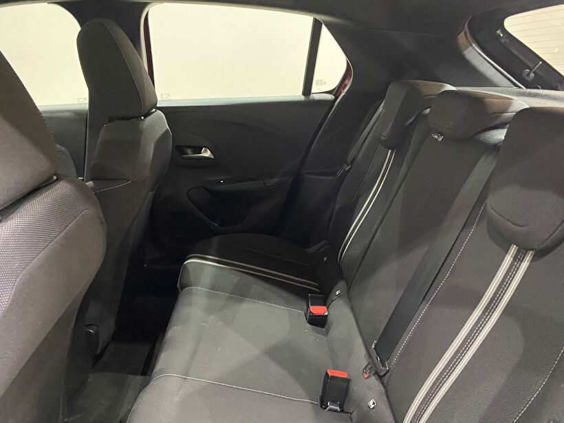 2025 Benzin Otomatik Opel Corsa Kırmızı Gürel Tasarım Aksesuar Otomotiv San. Tic. Ltd. Şti.