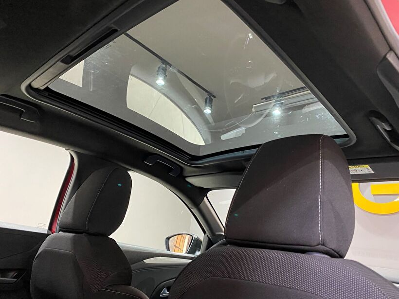 2025 Benzin Otomatik Opel Corsa Kırmızı Gürel Tasarım Aksesuar Otomotiv San. Tic. Ltd. Şti.