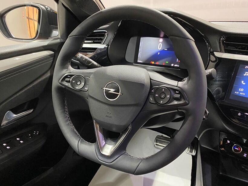 2025 Benzin Otomatik Opel Corsa Kırmızı Gürel Tasarım Aksesuar Otomotiv San. Tic. Ltd. Şti.