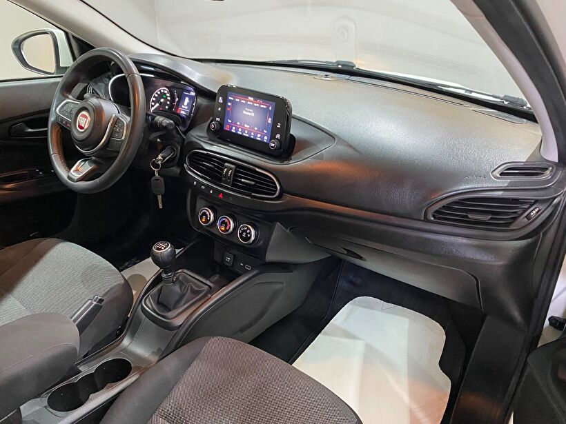 2021 Benzin Manuel Fiat Egea  Beyaz Gürel Tasarım Aksesuar Otomotiv San. Tic. Ltd. Şti.