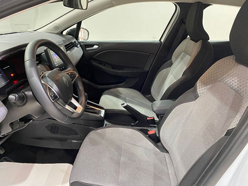 2025 Benzin Otomatik Renault Clio Beyaz Gürel Tasarım Aksesuar Otomotiv San. Tic. Ltd. Şti.