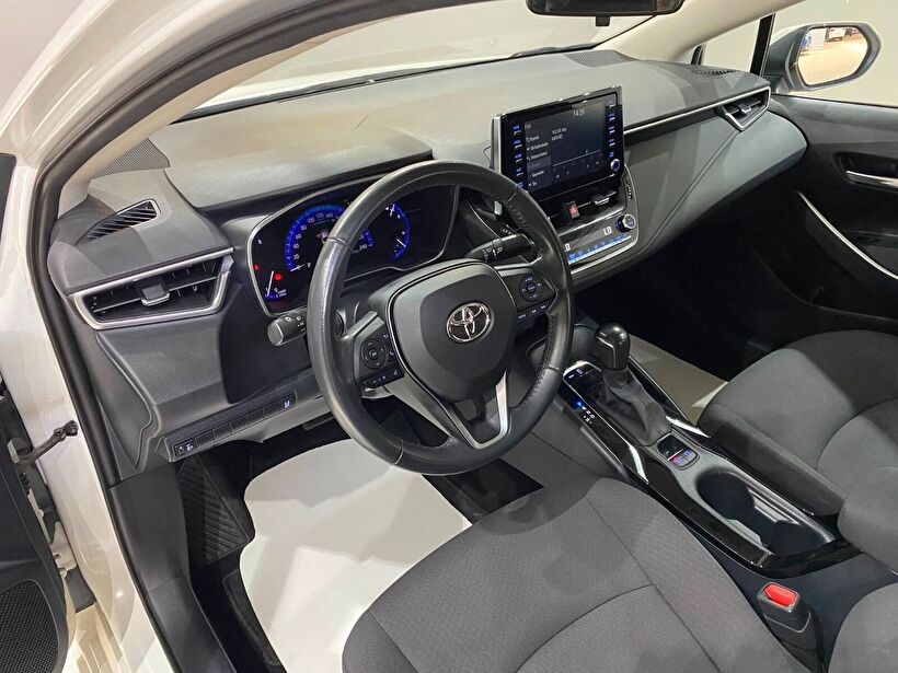2022 Benzin Otomatik Toyota Corolla Beyaz Gürel Tasarım Aksesuar Otomotiv San. Tic. Ltd. Şti.