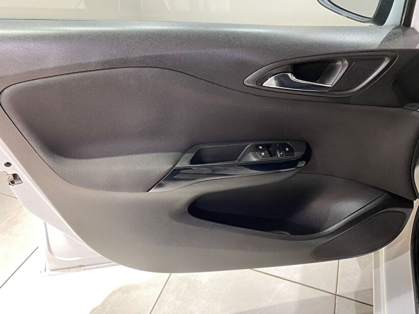 2016 Benzin Otomatik Opel Corsa Beyaz Gürel Tasarım Aksesuar Otomotiv San. Tic. Ltd. Şti.